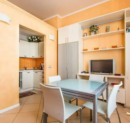 Bomboniera Fronte Mare ! Βιαρέτζιο